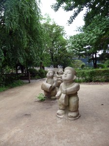 more_statues More statues